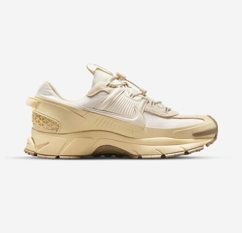 Nike zoom vomero roam 5 off white