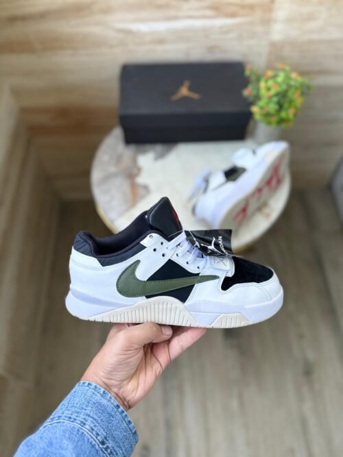 Air jordan retro travis Scott cut the check noire