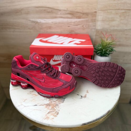 Nike shox 2025 red