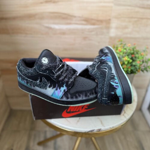 Air jordans 1 low halloween black cat