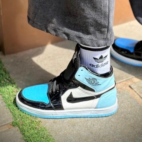 Nike air jordan one glossy blue high angle